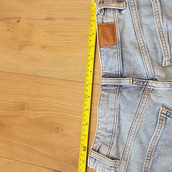 BDG Urban Outfitters High Rise Denim Jean Shorts Size 27 - Picture 5 of 5